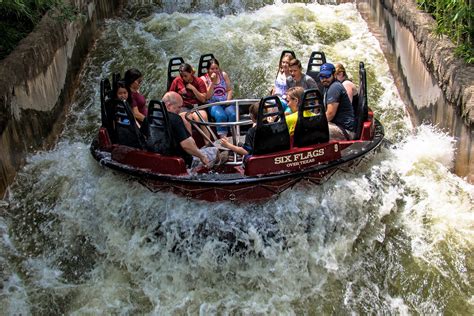 Get Soaked on Roaring Rapids: A Must-Do Water Adventure at Six Flags Magic Mountain